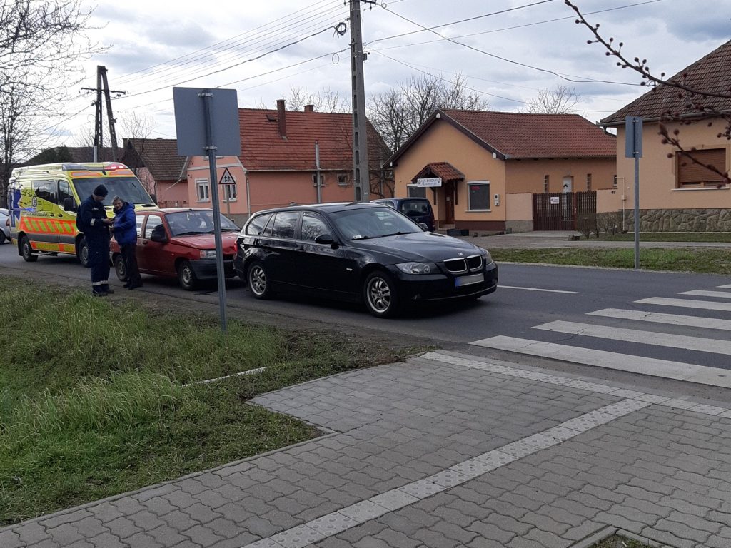 Koccanásos baleset Ceglédbercelen