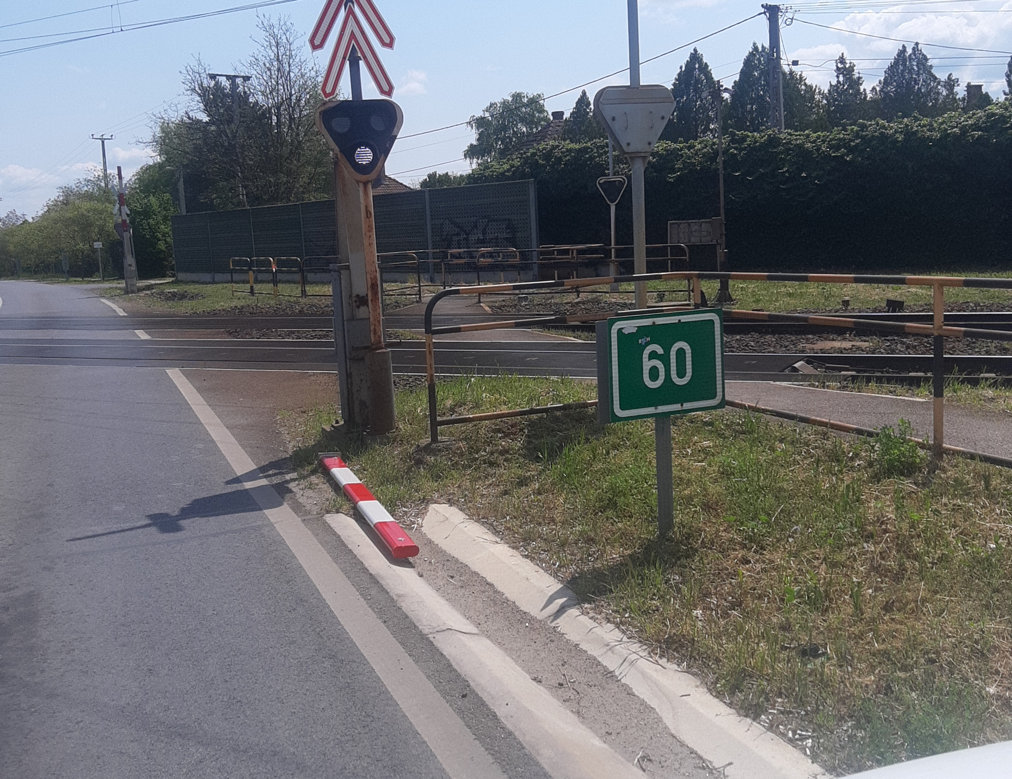 Letört sorompórúd Ceglédbercelen