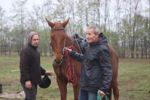 Panyi György lovas képzés közben